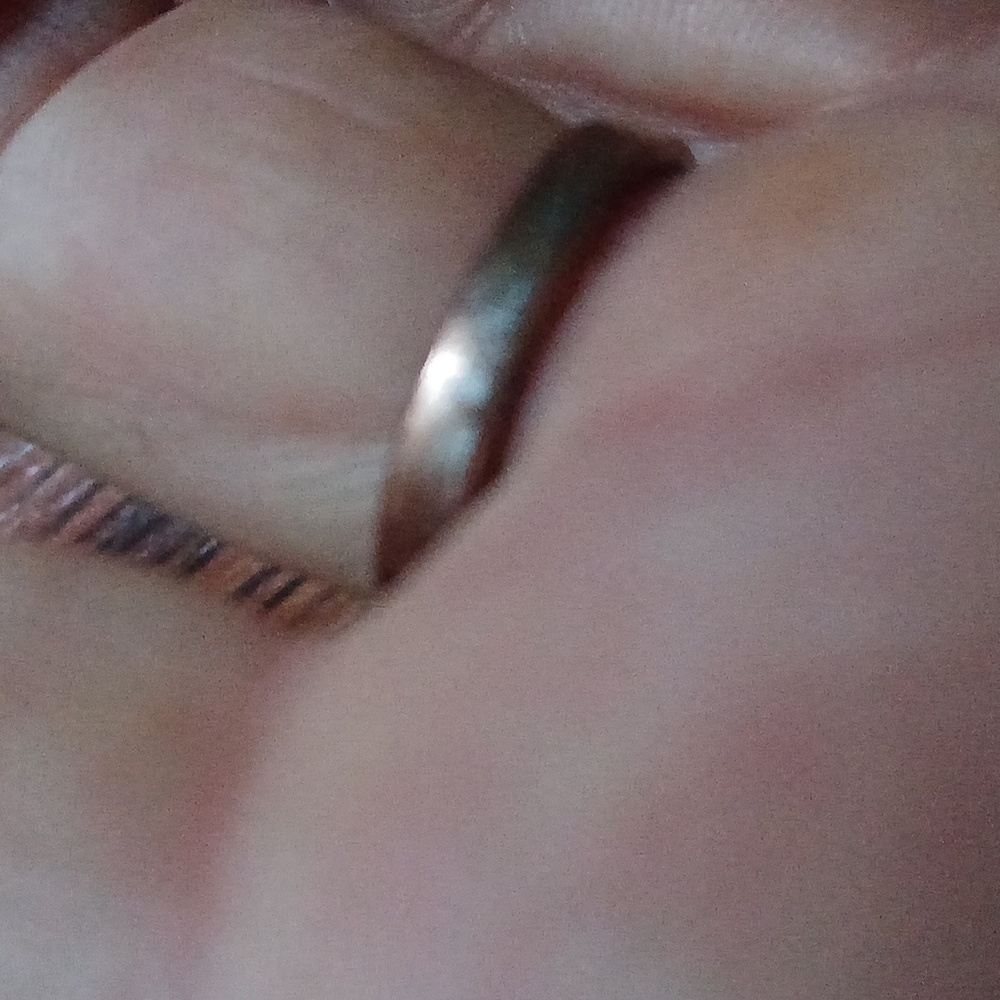 Ring - Picture 2 of 4